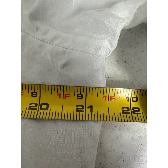 Sundance 100% Silk Sz L Embroidered Long Sleeve Blouse White Silver Keyhole B21 - Picture 5 of 6